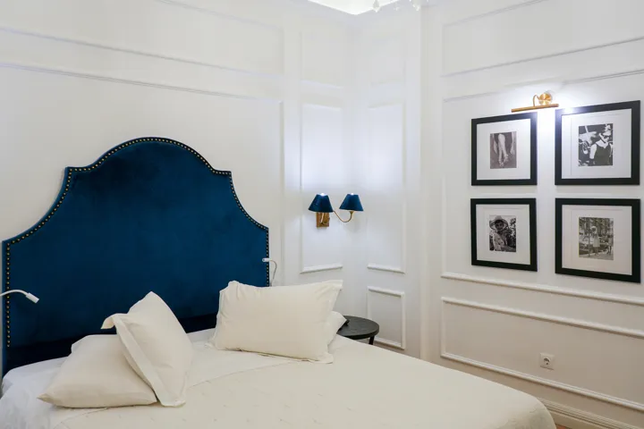 Blue Suite · 4